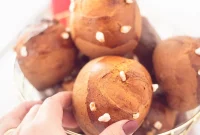 Dutch Suikerbrood: Traditional Cinnamon Sugar Buns Recipe