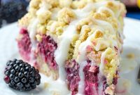 Moist Blackberry Coffee Cake Recipe with Sweet Crumble Topping
