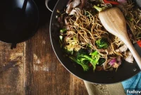 Quick Weeknight Pork Lo Mein with Wok-Fried Noodles