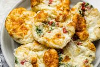 Roasted Red Pepper Egg White Bites with Goat Cheese