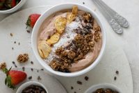 Strawberry Mango Smoothie Bowl Recipe for Creamy Fruit Breakfast