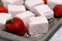 Homemade Strawberry Marshmallows Recipe for Fluffy, Fruity Treats
