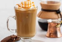 How to Make a Rich Caramel Latte at Home in Minutes