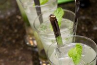 Classic Mojito Recipes: Fresh Mint Cocktails for Summer Parties
