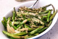 Crispy Air-Fried Frozen Green Beans with Creamy Tahini Sauce