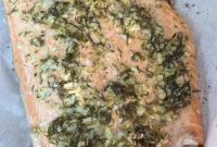 Pan-Seared Salmon with Fresh Dill and Garlic Sauce