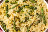 Creamy Lemon Asparagus Pasta with Garlic and Parmesan