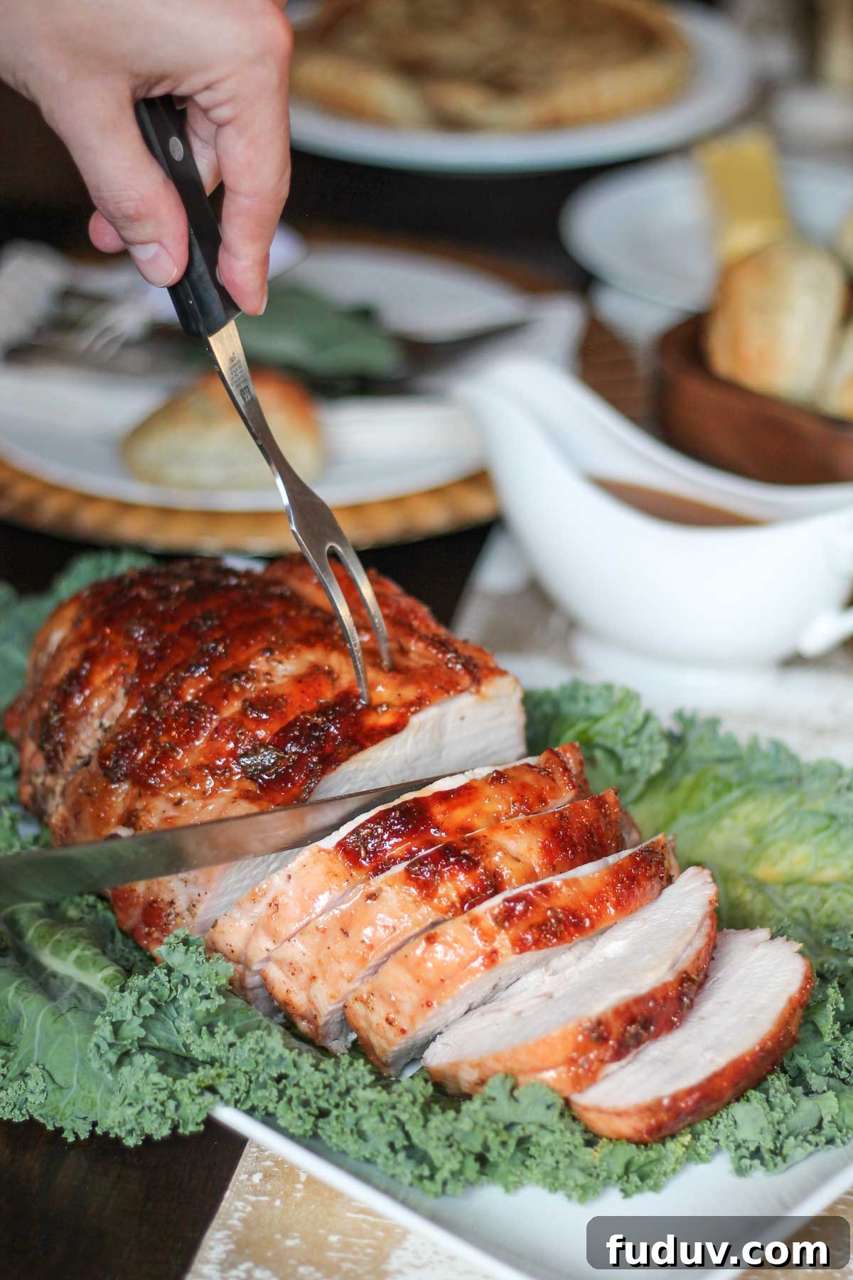 Honey Maple Turkey Breast | The easiest way to prepare turkey on Thanksgiving day! This delicious foolproof Honey Maple Turkey Breast recipe will be the star of the show.