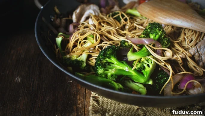 This Wok was perfect for the Fried Pork Lo Mein. Just look how bright that broccoli is!