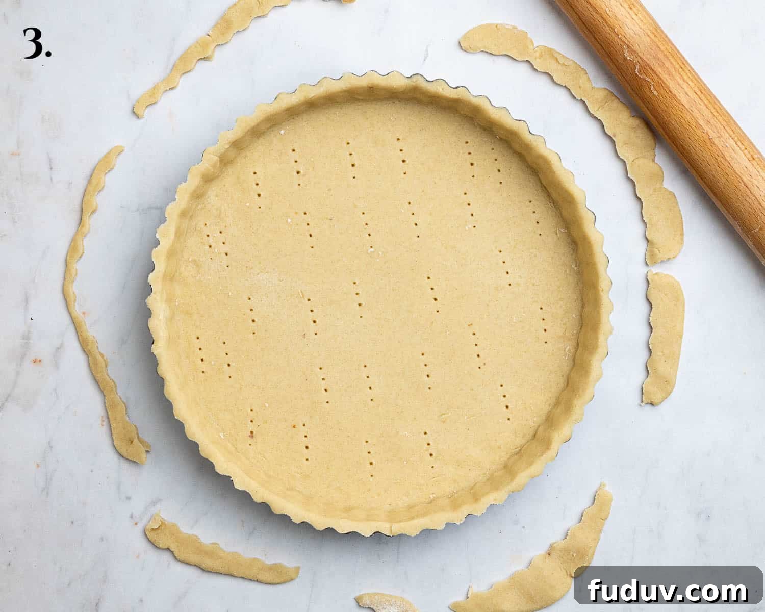 Step 3, the tart tin lined with the pastry.