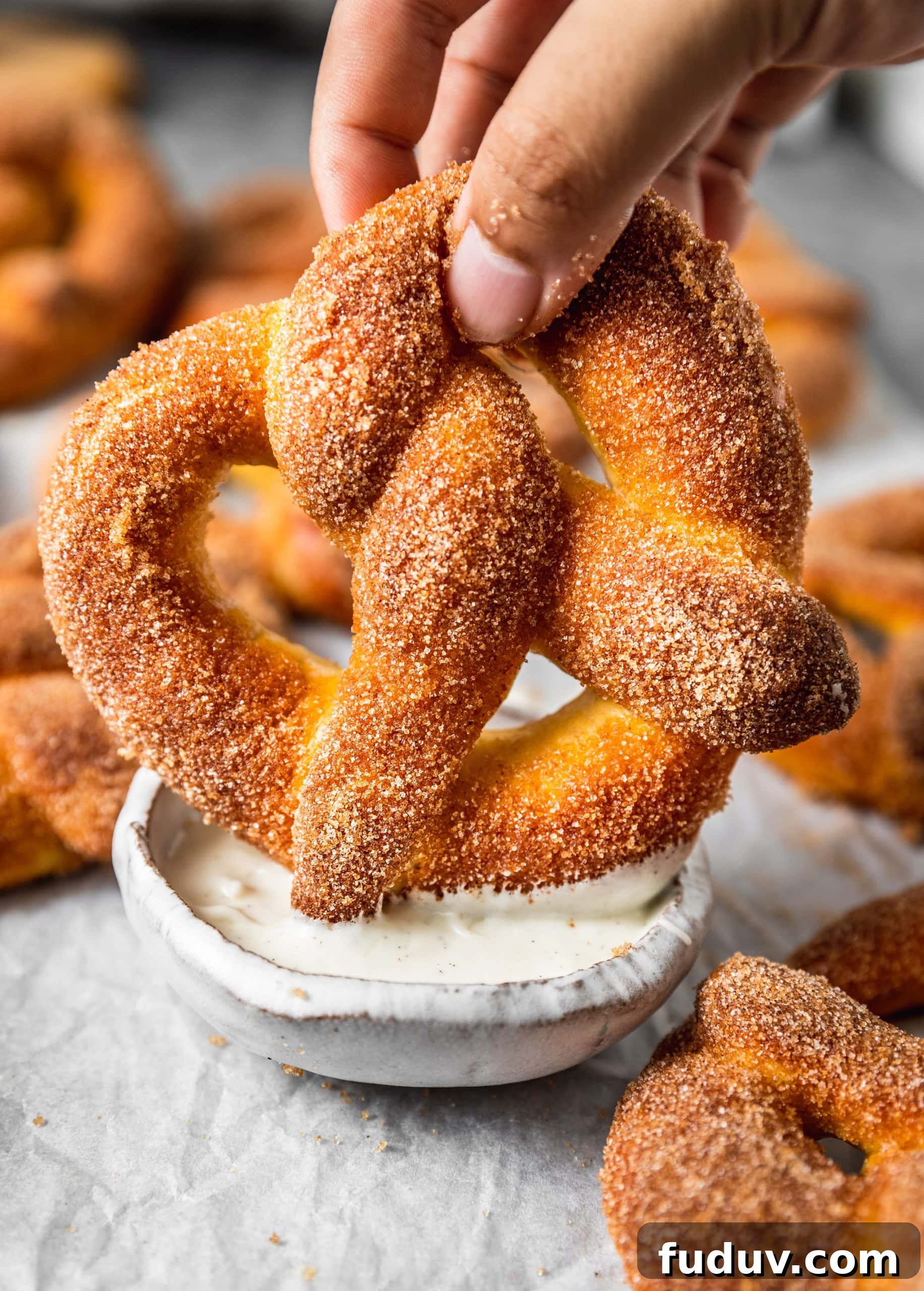 Cinnamon Sugar Soft Pretzels Recipe — Warm, Chewy & Sweet 9 Mini Cinnamon Sugar Pretzels