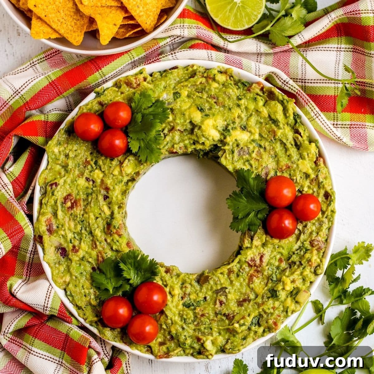 Christmas Wreath Guacamole Appetizer