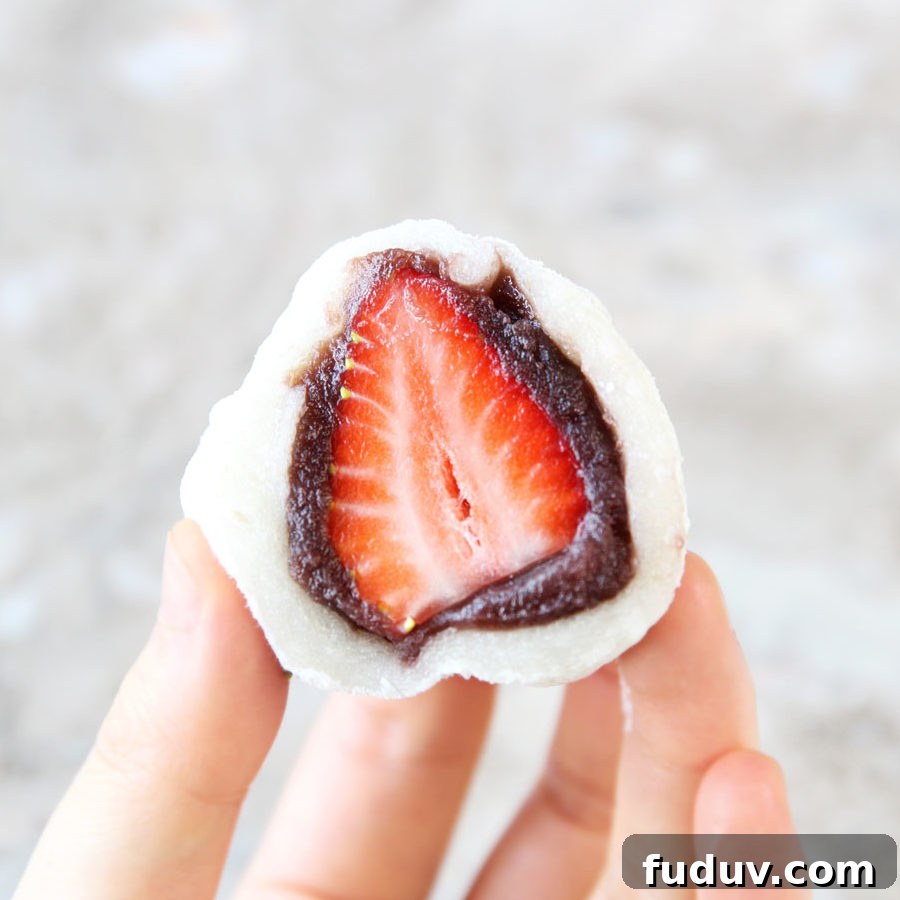 strawberry daifuku mochi