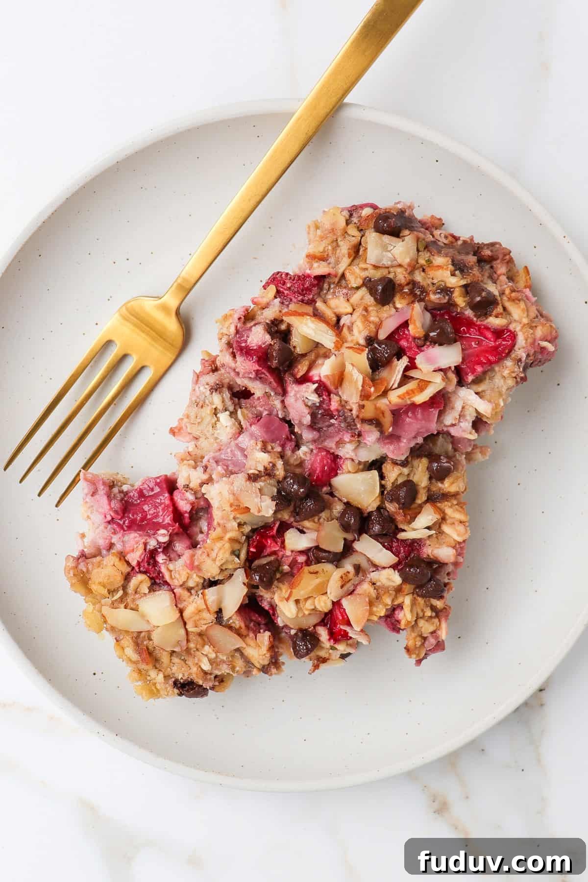 Baked oats on a plate.